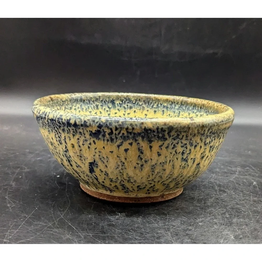 Vintage Stoneware Studio Art Pottery Beige Drip Glaze Cereal Bowl 6.75